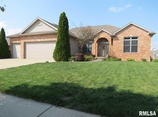 3549 Sandwood Dr, Springfield, IL 62711