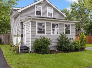 100 Pine Grove St, Rumford, RI 02916