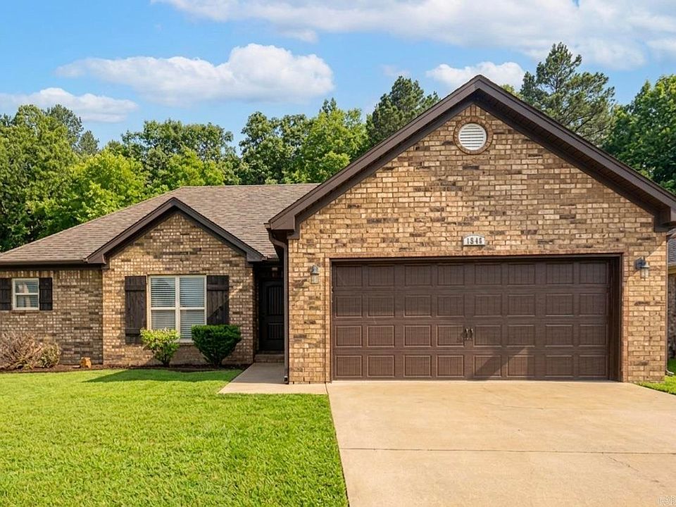 1st image of 1345 Acuff Ln
