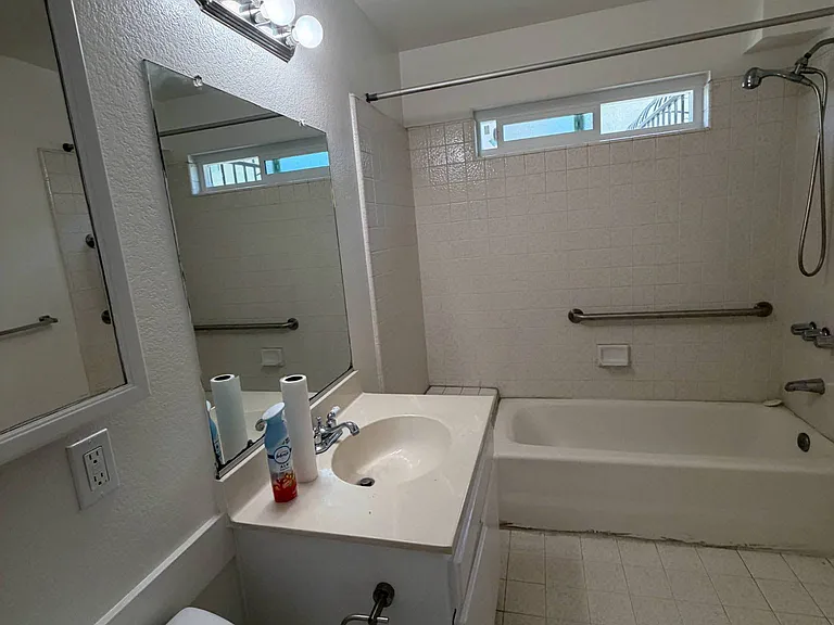 12032 Manor Dr #1 — Photo 11