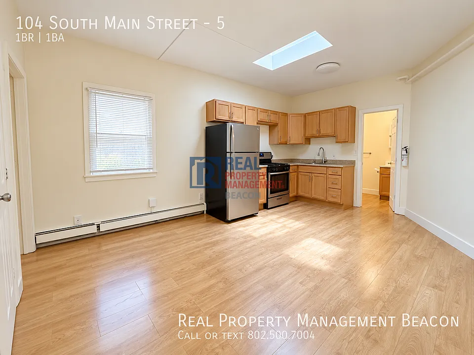 104 S Main St #5