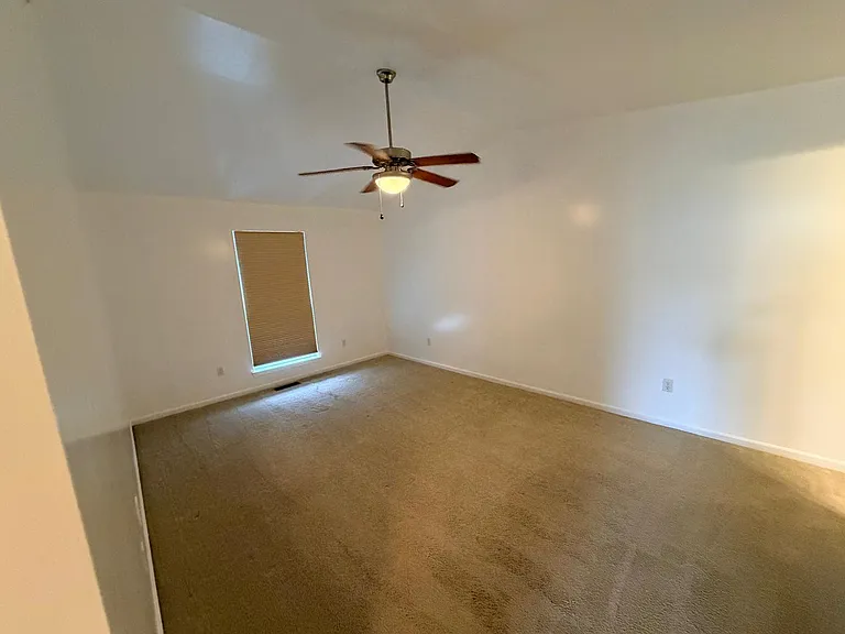 26201 Chesapeake Cir — Photo 8