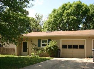 1333 N Harvey Cir, Olathe, KS 66061