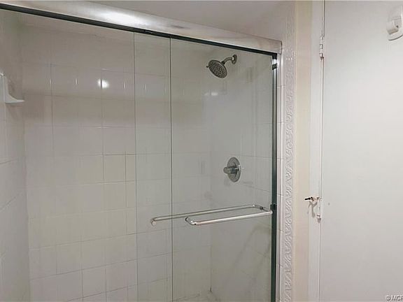 5th image of 1506 SE Royal Green Cir #203