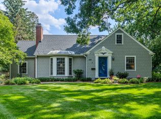 532 Janalyn Cir, Golden Valley, MN 55416