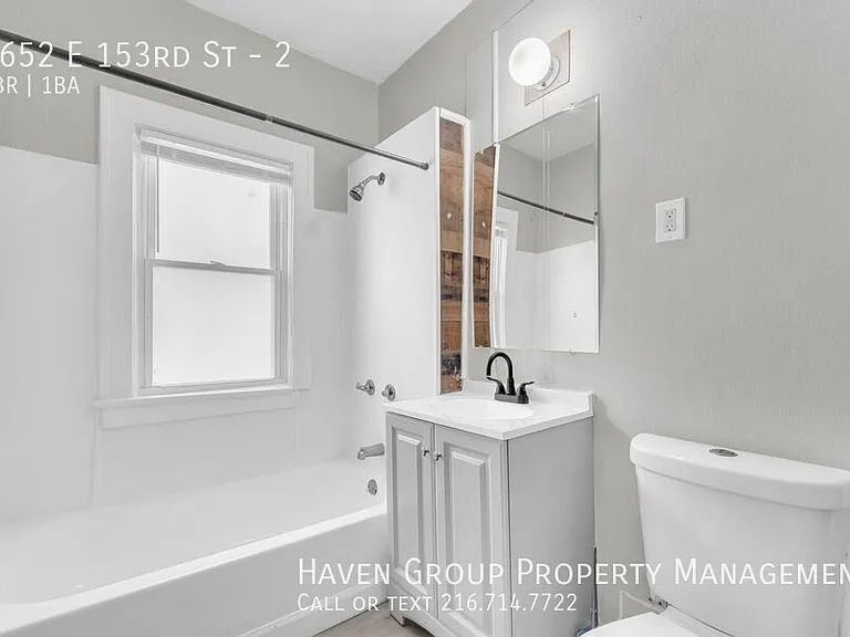 3652 E 153rd St #2 — Photo 17