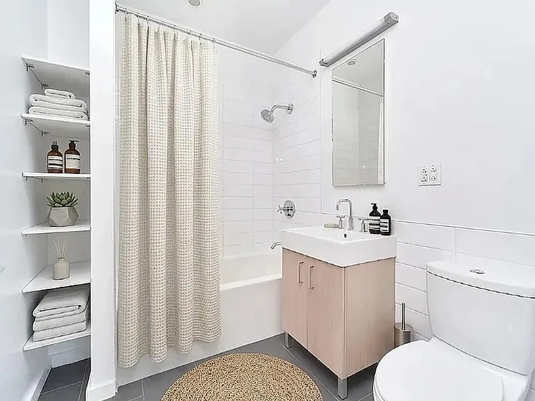 55 Hope St #21 — Photo 4