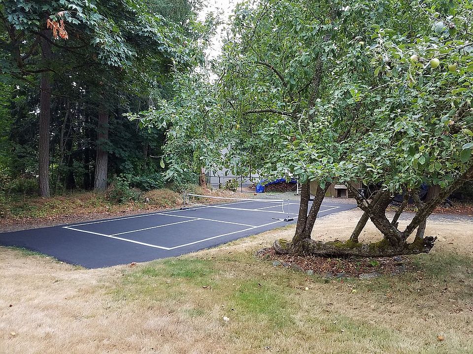 1st image of 23411 Country Dr E