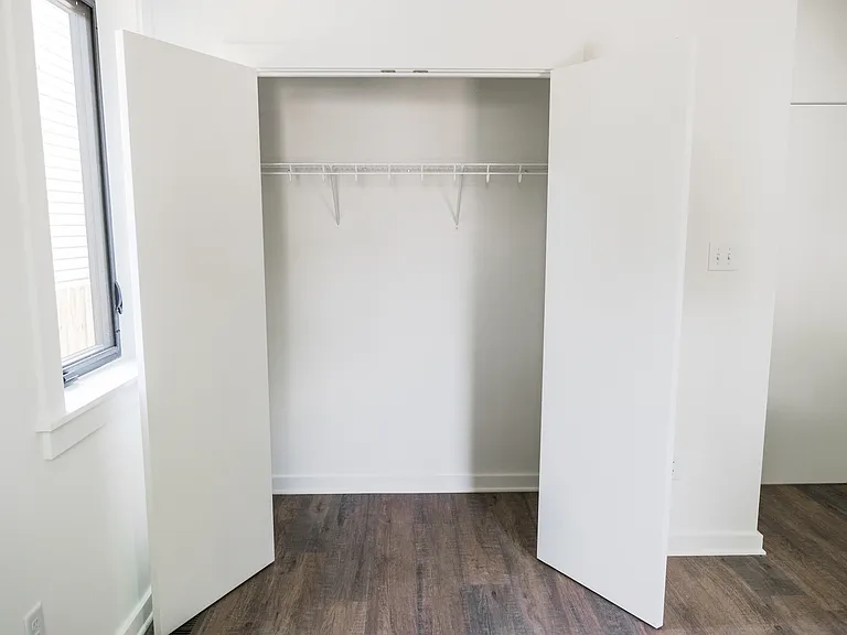 1260 Parkwood Ave — Photo 11