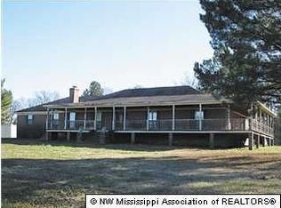 42 Clark Cv, Holly Springs, MS 38635