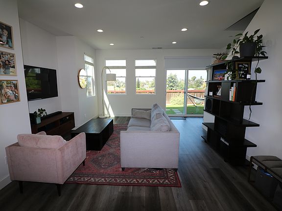5th image of 2350 Mallard Ct