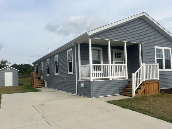 24257 Redwood Dr #257, Chelsea, MI 48118