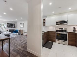 7465 Sandborne Ave #205, Burnaby, BC V3N4W7
