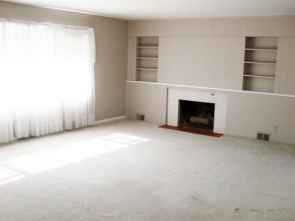 4th image of 1895 24th Avenue Ct