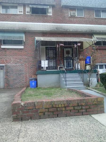 2nd image of 1212 W Oxford St