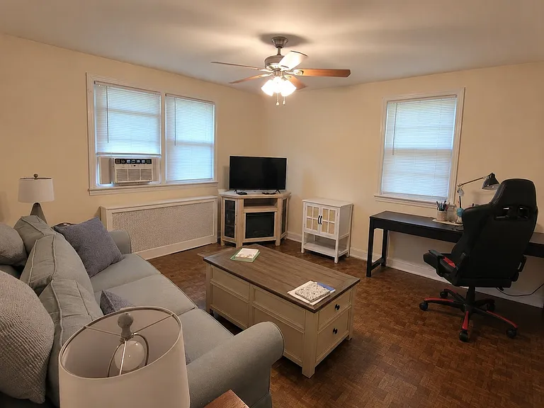 33 N Maple Ave #1 — Photo 6
