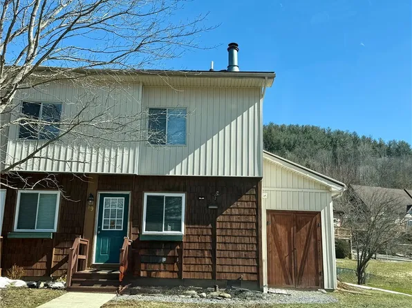 19 Evergreen Dr, Ellicottville, NY 14731