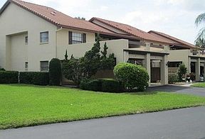 2nd image of 760 Avenida Estancia APT G