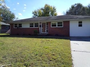 21 Edgemoor Dr, Newport News, VA 23603