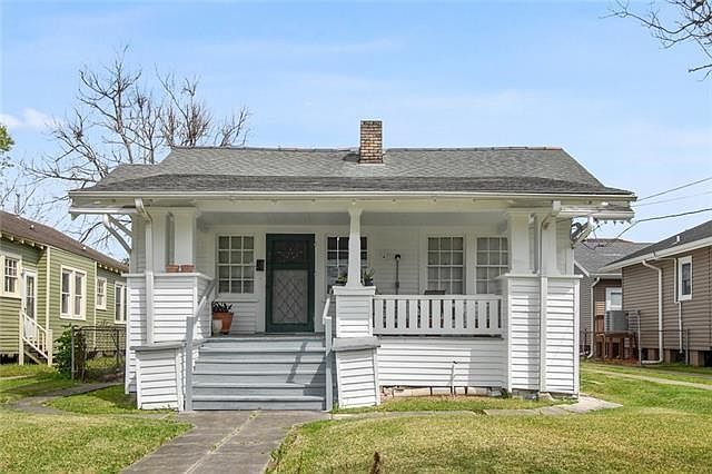 1st image of 4733 Demontluzin St