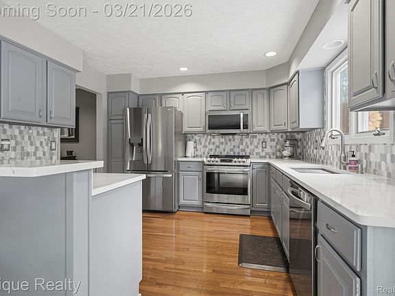 5th image of 6607 Ridgeview Dr