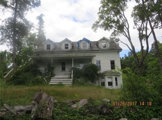 34 Weaver Rd, Newburgh, NY 12550