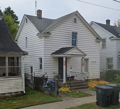1118 Van Buren St — Photo 11