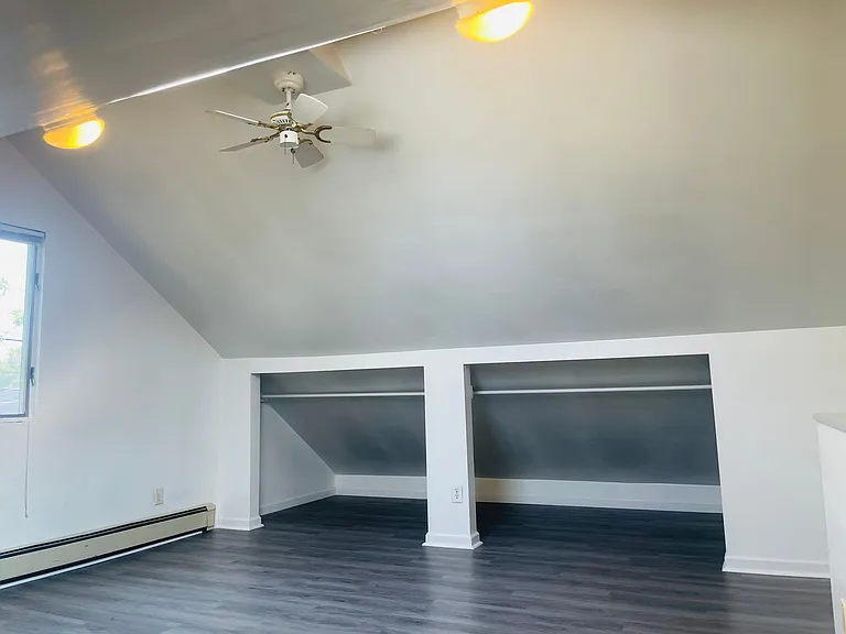 635 N Huron St — Photo 15