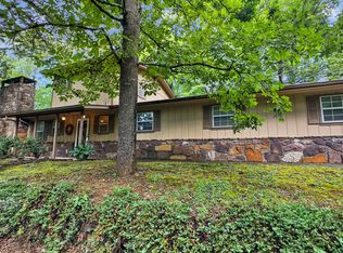 413 Hickory Tree Hollow Rd, Sevierville, TN 37876