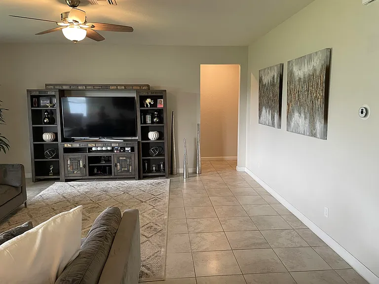 7413 NW Greenspring St — Photo 5