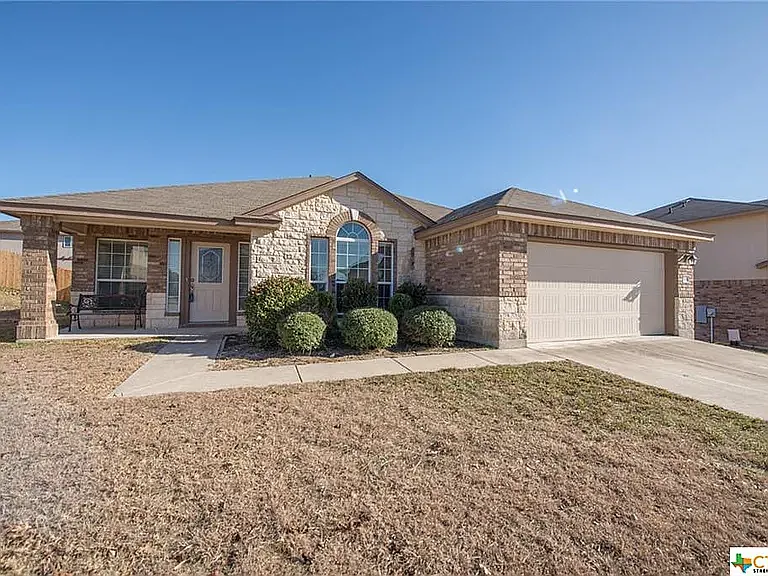 2104 Vernice Dr