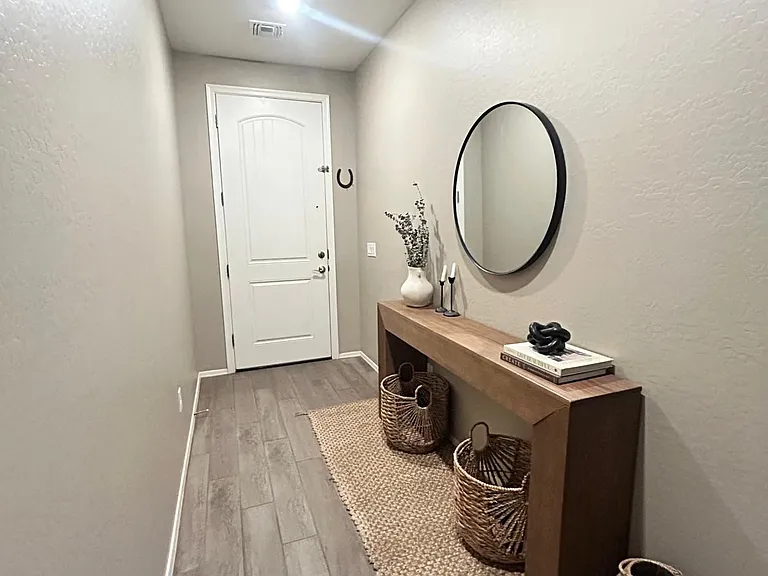 2710 N Mulberry Pl — Photo 3