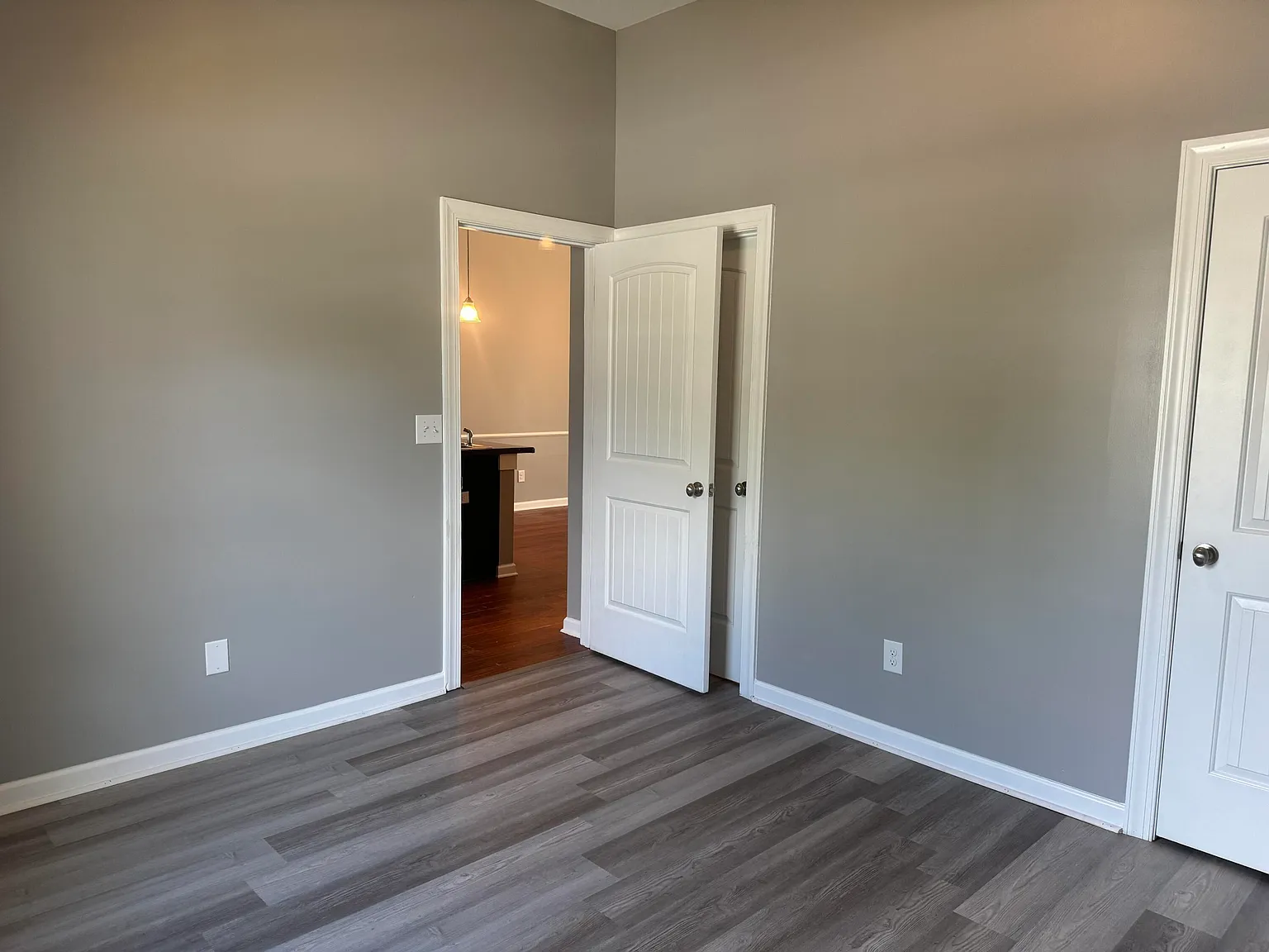 3 bed, 2.0 bath, 1285 sqft, $1,650 — Photo 4