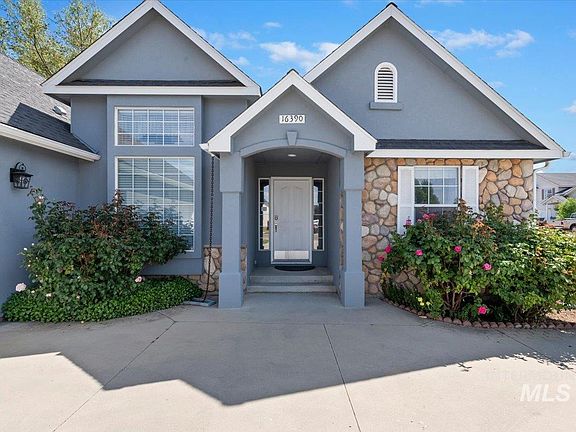 2nd image of 16390 Coral Dr
