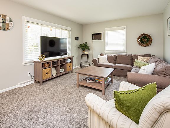 4th image of 5829 Durwell Dr
