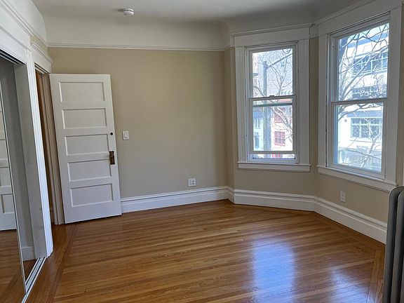 4th image of 1225 Pine St APT 7