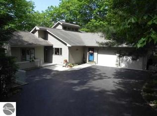 2554 Chandler Rd, Traverse City, MI 49696