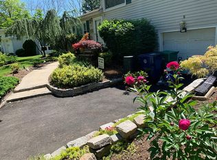 22 Rainier Rd, Fanwood, NJ 07023