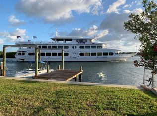 730 182nd Ave E, Redington Shores, FL 33708