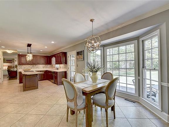5th image of 9500 Kingston Crossing Cir