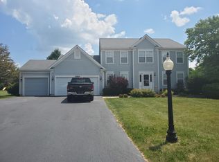 9206 Carol Ln, Spring Grove, IL 60081