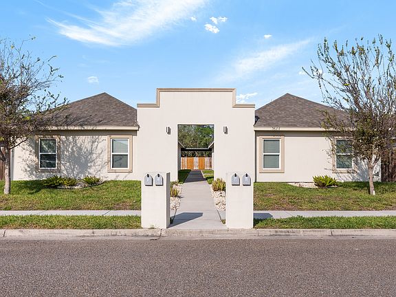 2nd image of 2613 Larkspur Ave #1