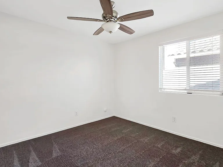 25752 W Samantha Way — Photo 21