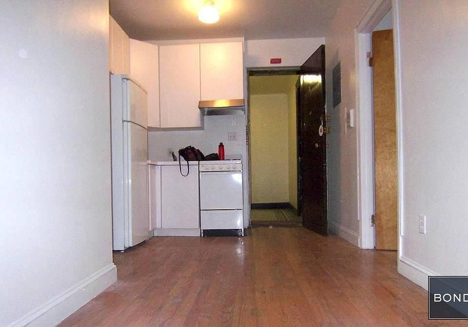 2nd image of 100 Thompson St APT 4