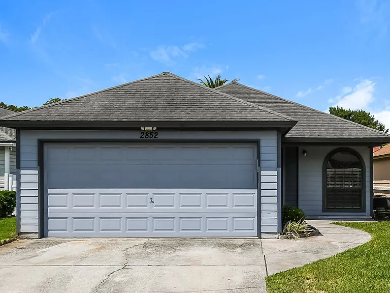 2852 Lantana Lakes Dr E — Photo 1