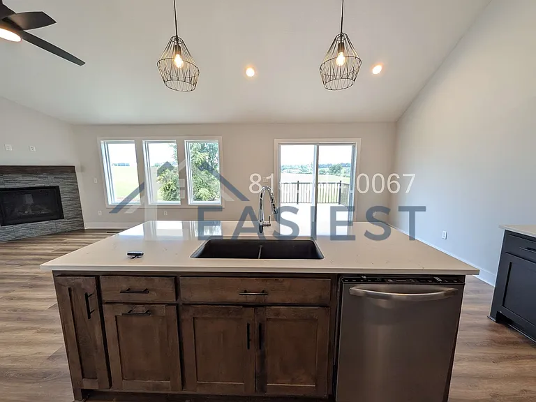 1209 NW 3rd St — Photo 9