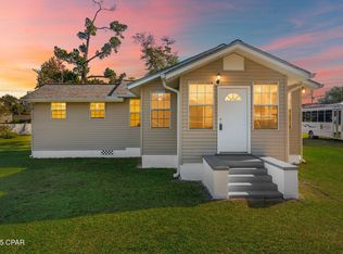907 Kentucky Ave, Lynn Haven, FL 32444