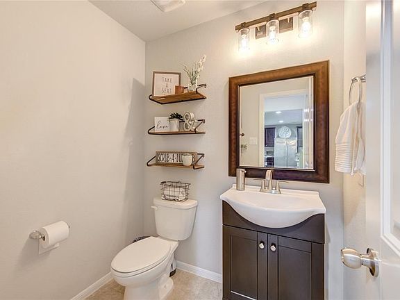 4th image of 29326 Dunns Creek Ct