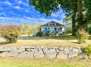 41 Main St, Sedgwick, ME 04676