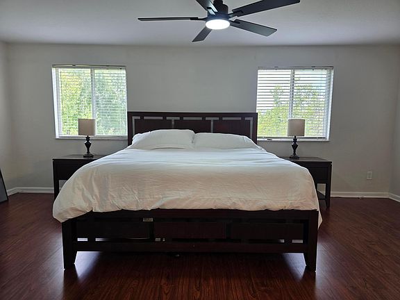 3rd image of 2214 SW Marshfield Court